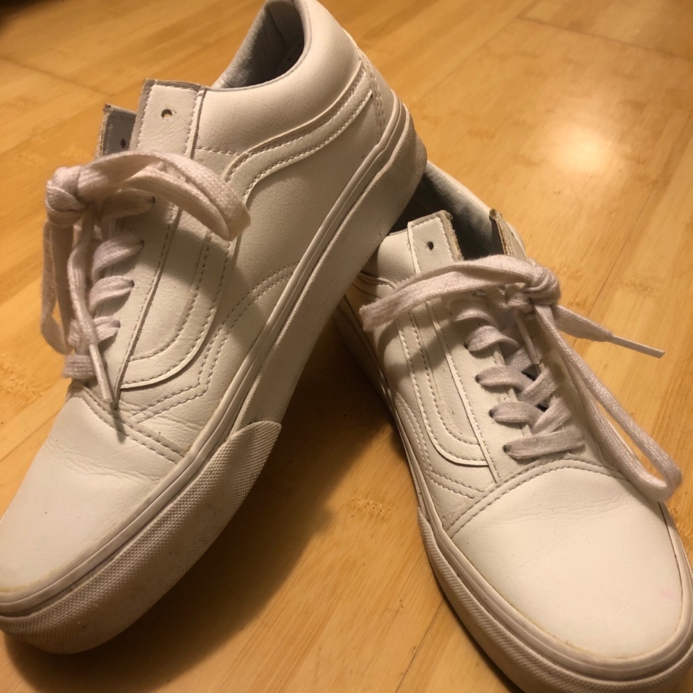 Classic tumble old skool vans (leather all white)